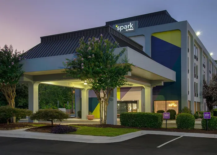 Spark By Hilton Charlotte Airport North